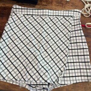 Black & White Skort - Size S